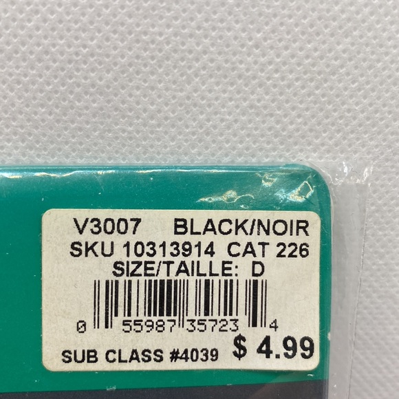 Gloria Vanderbilt Silky Sheer Control Top Pantyhose Nylons Size D 160-200 lbs - Picture 4 of 8